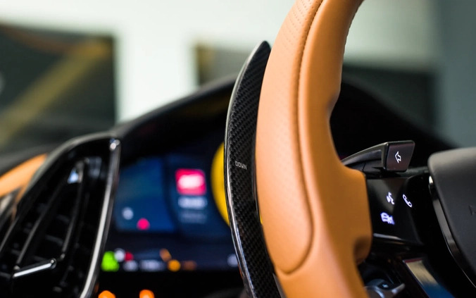 Ferrari Roma cena 299000 przebieg: 11528, rok produkcji 2022 z Ożarów Mazowiecki małe 466